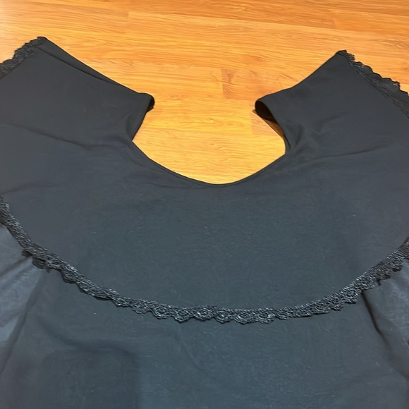 Classy  ladies dress - Picture 8 of 13